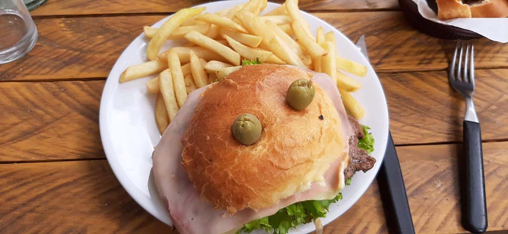 hamburguesa con fritas