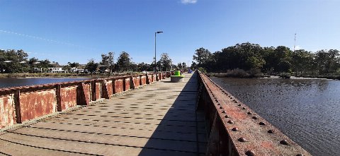 Puente Ferroviario Parque del Plata